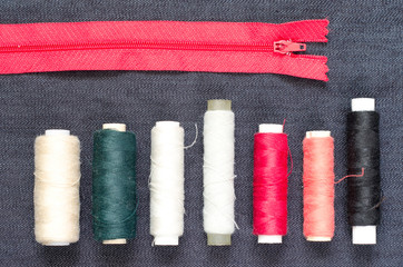 Przybory krawieckie, szycie, krawiectwo