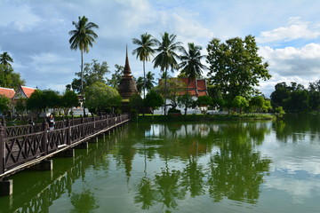 Fototapeta na wymiar Temples de Sukothai Thaïlande - Sukothai Temples Thailand