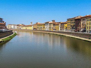 Fototapeta premium Rio na cidade