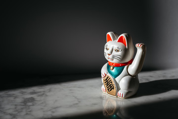 Maneki-neko, good fortune cat