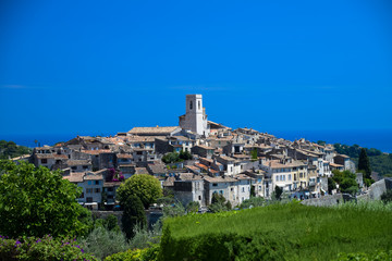 Obraz premium The hilltop medieval village of St Paul de Vence in Provence, France