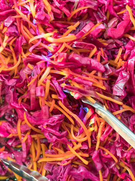 Sliced and diced vegetable used as a topping on Greek falafel and gyro.