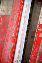 White and red planks for enclosing workspace