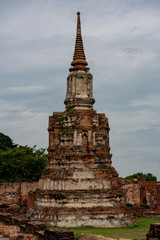 Fototapeta premium Ruined Pagoda at Wat Phra Mahathat, Ayutthaya histrorical park, Thailand