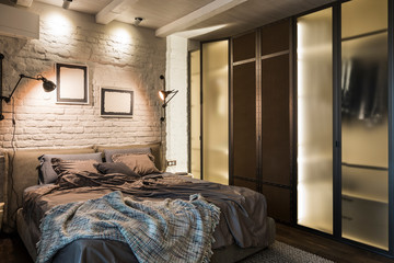 Contemporary bedroom
