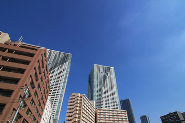 Fototapeta na wymiar Tower apartment in Tokyo