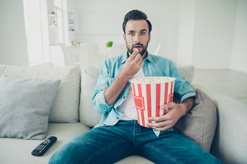 Naklejka premium Handsome attractive style stylish trendy bearded brunet hair man