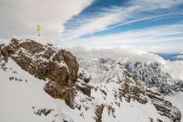 Zugspitze mit Gipfelkreuz