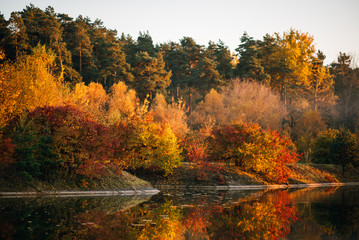 Fototapeta na wymiar beautiful autumn landscape