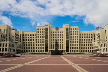 Fototapeta na wymiar Belarus. Minsk. Government building