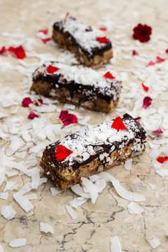 raw bounty slice