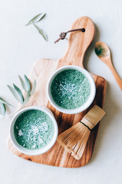 Coconut matcha latte