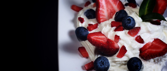 Curd dessert with fresh berries