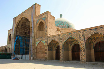 Fototapeta na wymiar Jameh Mosque or Cathedral Mosque in Qazvin, northern Iran