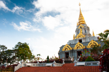Naklejka premium Temple with blue sky