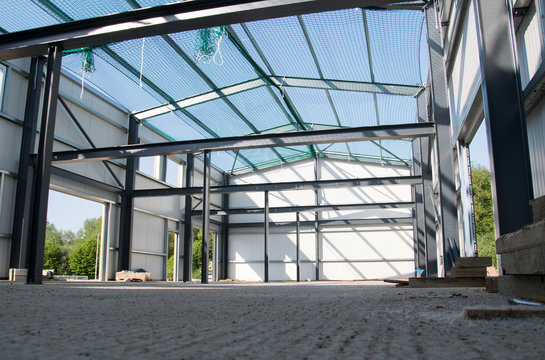 Hallenbau 