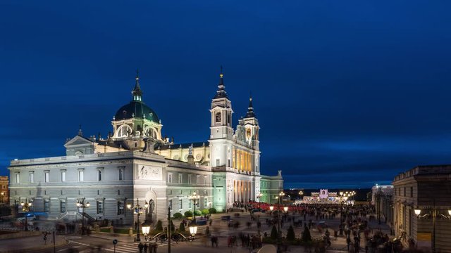 D&iacute;a de la Almudena en Madrid, 2018. Catedral de la Almudena timelapse