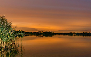 Obraz na płótnie Canvas Sunset of Hornsea mere 