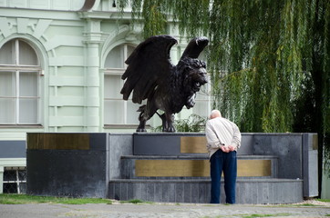 Winged Lion and an old man near Manesuv Most