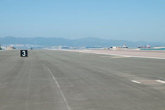 Gibraltar, Flughafen, Britisches &Uuml;berseegebiet