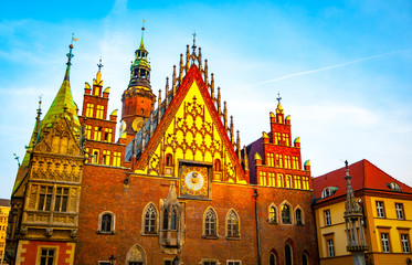 Obraz premium Wroclaw old Town Hall at sunrise