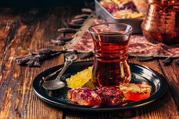 Tea in armudu with oriental delight