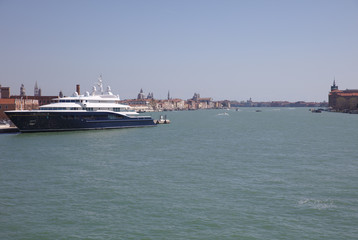 View from Venice car ferry to Lido di Venezia 4175