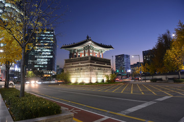 Fototapeta na wymiar Gyeongbokgung Palace at night in seoul,South Korea