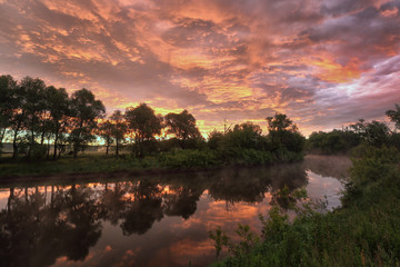 Obraz premium Beautiful summer sunset
