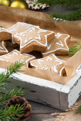 Fototapeta na wymiar Gingerbread cookies on a wooden tray