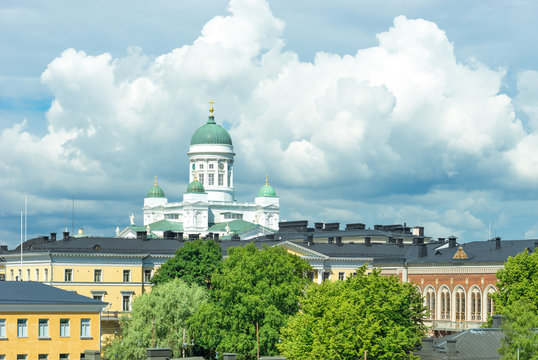 Stadtansicht von Helsinki mit dem Dom