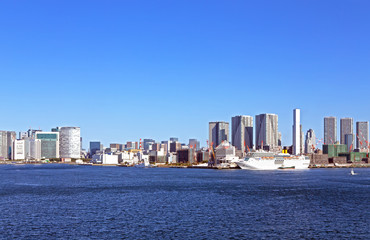 Fototapeta premium 東京港の沿岸風景