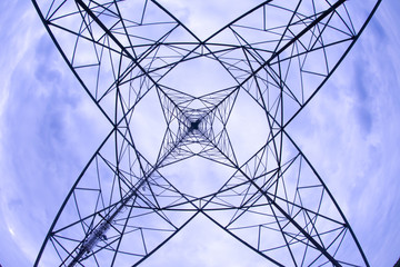 Stahlgittermasten für Strom