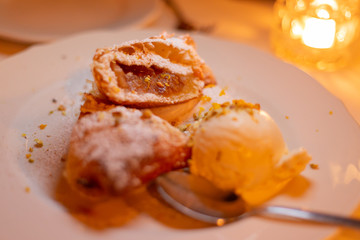 dessert iceream adessert iceream and apple piend apple pie