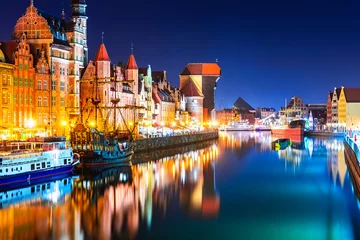 Foto op Canvas Nacht uitzicht op de oude binnenstad van Gdansk, Polen © Scanrail