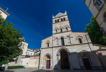 Fototapeta na wymiar Basilica of Saint-Martin d'Ainay in Lyon