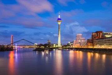 Medienhafen in Düsseldorf, Deutschland © Mapics