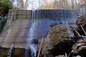 Fototapeta premium Wasserfall am Lainbach bei Kochel am See