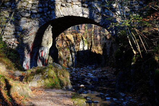 Alte Br&uuml;cke &uuml;ber den Lainbach bei Kochel am See