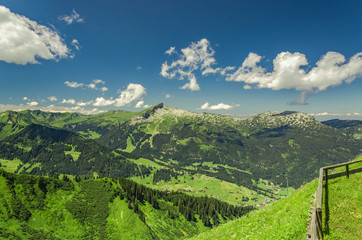 Fototapeta na wymiar Blick auf den Hohen Ifen, Österreich