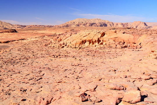 View of Sinai desert in Egypt © Alexmar