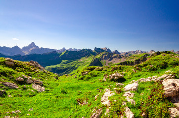 Fototapeta na wymiar Die Alpen bei Sonnenschein