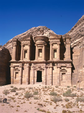 The Ed-Deir grave in Petra.