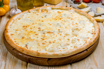Pizza Quattro formaggi