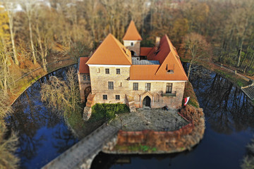 Zamek w Oporowie