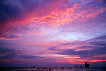Fototapeta na wymiar sunset over sea