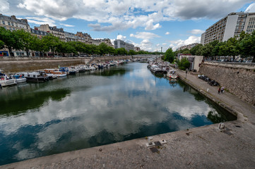 Fototapeta premium Paris - Bassin de l'Arsenal