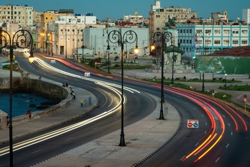 traffic lights in havana city at night 