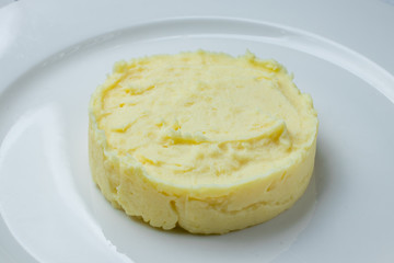 mashed potatoes on bowl