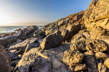An amazing walk along the cliffs in between 